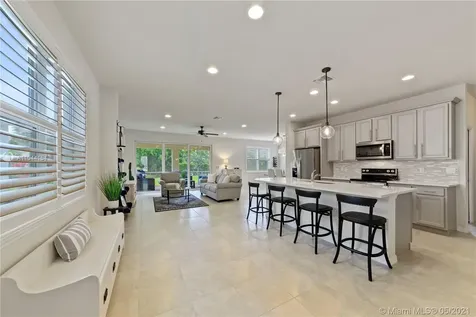 1036 Banyan Drive Hollywood FL 33021