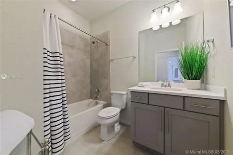 1036 Banyan Drive Hollywood FL 33021