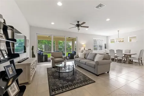 1036 Banyan Drive Hollywood FL 33021