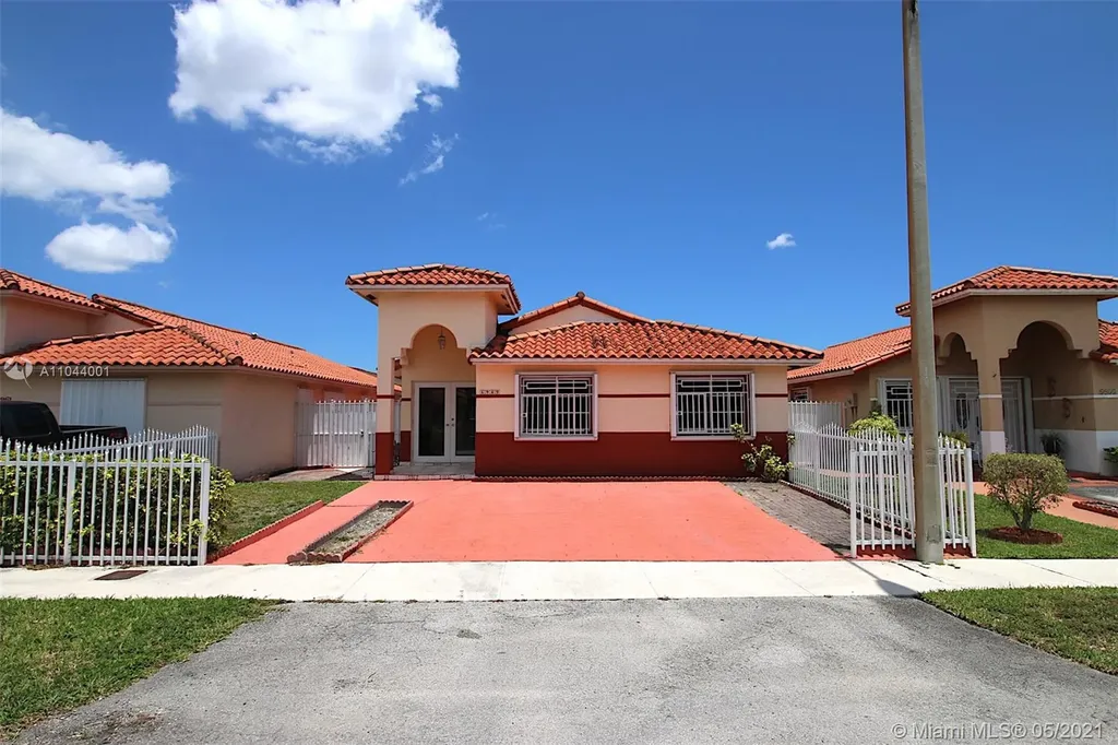 6949 W 30th Lane Hialeah FL 33018