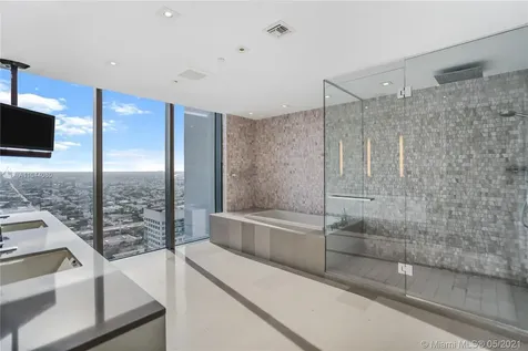 88 SW 7th Street Miami FL 33130