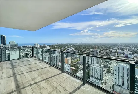 88 SW 7th Street Miami FL 33130