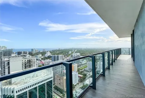 88 SW 7th Street Miami FL 33130