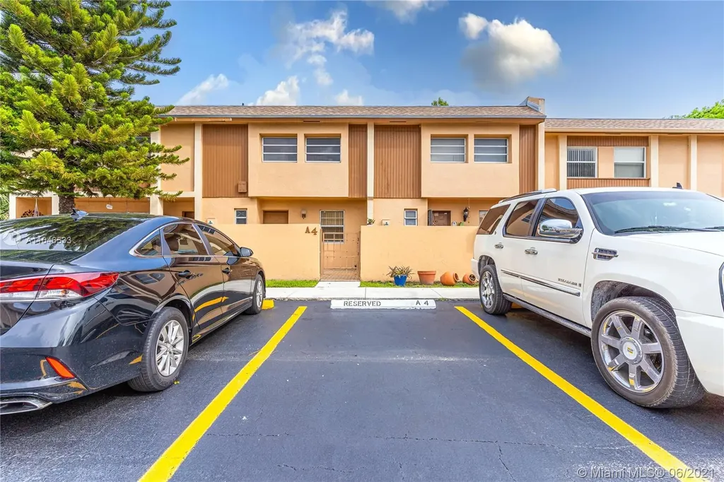 14101 SW 66th Street Miami FL 33183
