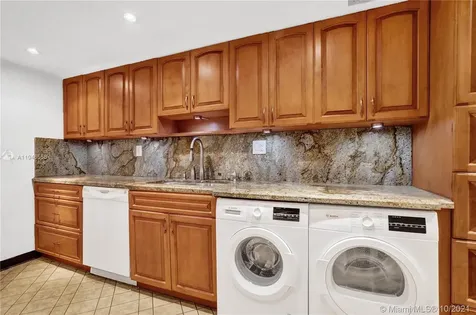 1121 Crandon Boulevard Key Biscayne FL 33149