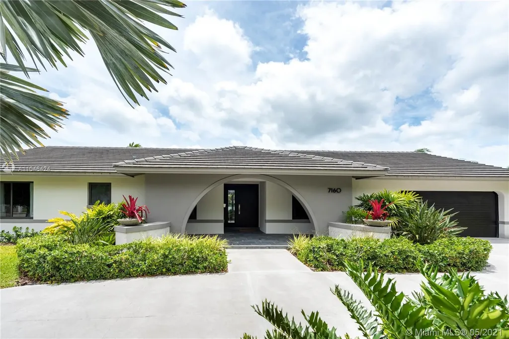 7160 SW 9th Street Plantation FL 33317