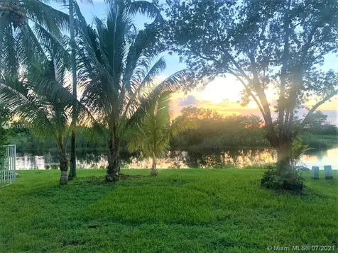 1296 Canary Island Drive Weston FL 33327