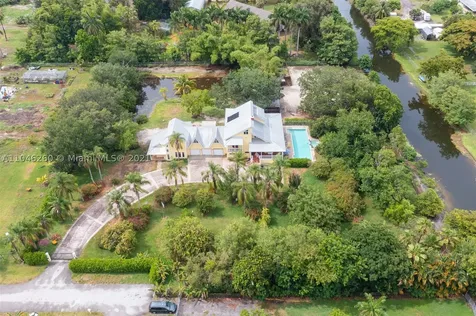 18901 SW 61st Manor Southwest Ranches FL 33332