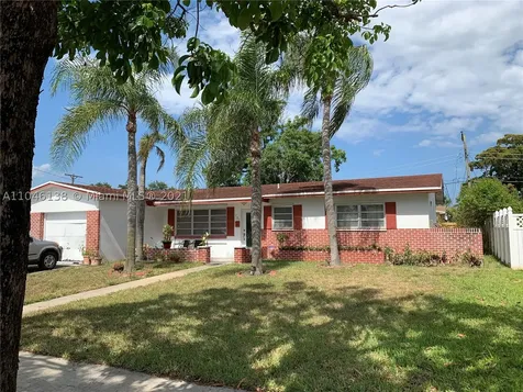 701 NW 78th Avenue Pembroke Pines FL 33024