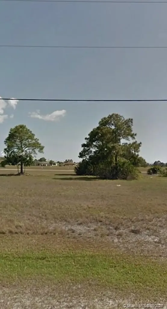 2300 NW 14th Terrace Cape Coral FL 33993