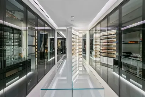 7153 Fisher Island Drive Miami Beach FL 33109