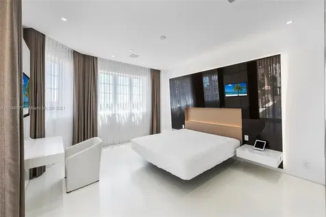 7153 Fisher Island Drive Miami Beach FL 33109