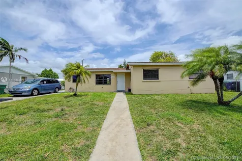 10441 SW 201st Terrace Cutler Bay FL 33189