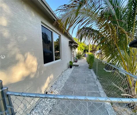 2700 Fillmore Street Hollywood FL 33020