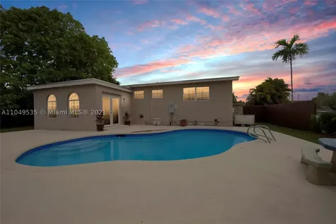 7850 SW 17th Street Miami FL 33155