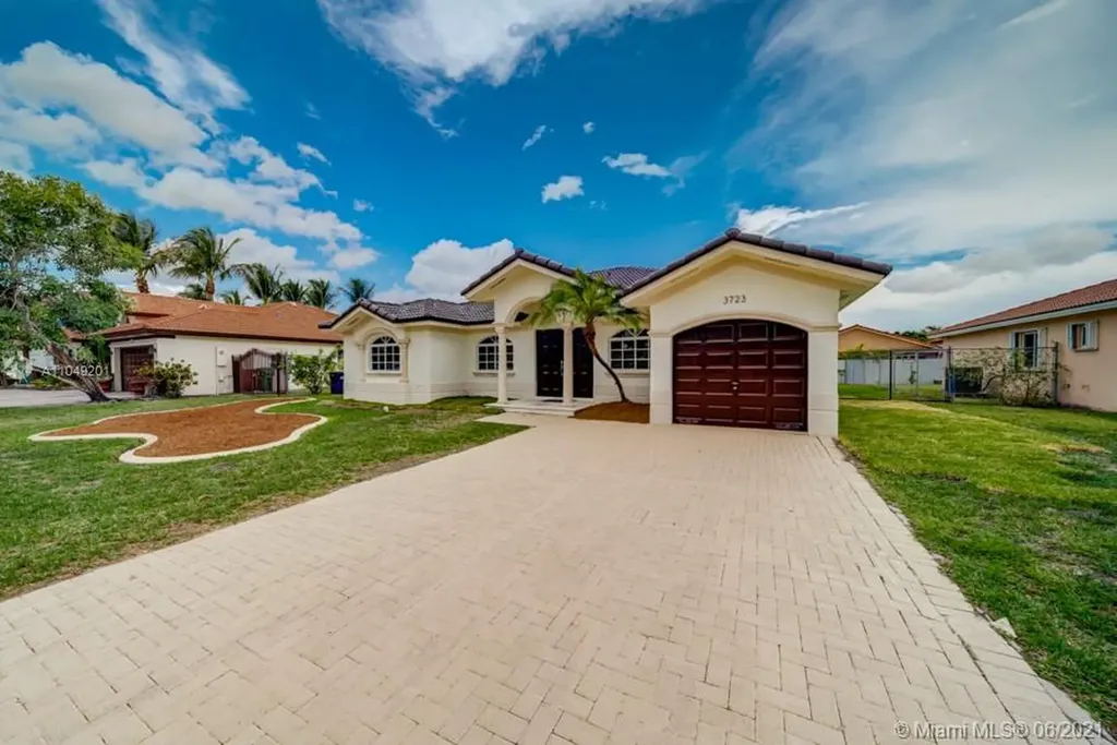 3723 SW 150th Court Miami FL 33185