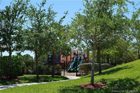 967 NW Leonardo Circle Port St. Lucie FL 34986