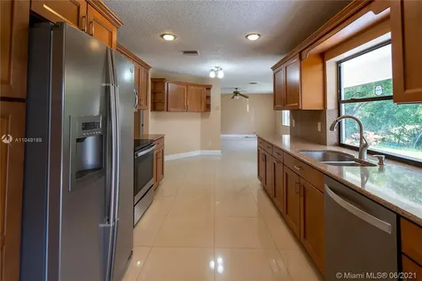 12307 NW 27th Place Coral Springs FL 33065