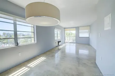 851 Meridian Avenue Miami Beach FL 33139