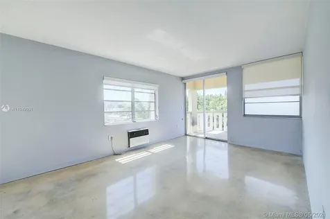 851 Meridian Avenue Miami Beach FL 33139