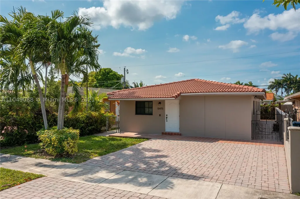 10475 SW 26th Terrace Miami FL 33165