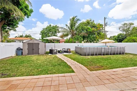 250 NE 170th Street North Miami Beach FL 33162