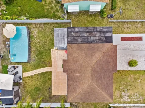 250 NE 170th Street North Miami Beach FL 33162