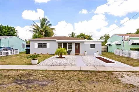 250 NE 170th Street North Miami Beach FL 33162