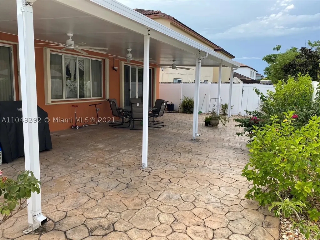 947 SW 155th Court Miami FL 33194