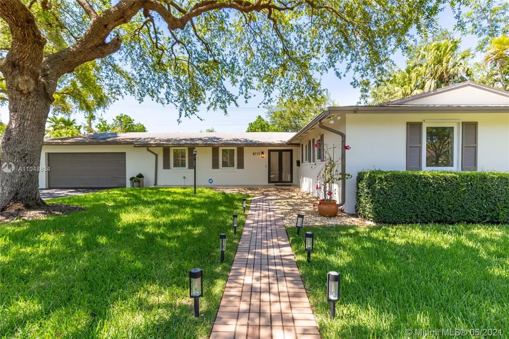 8715 SW 160th Street Palmetto Bay FL 33157