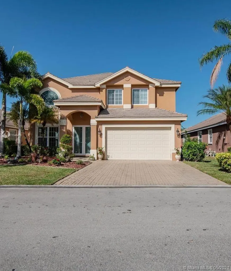 12189 Glenmore Drive Coral Springs FL 33071