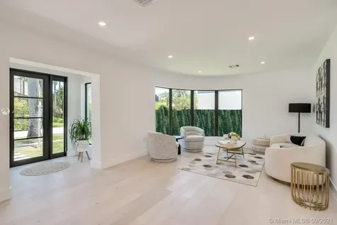 910 W 43rd Court Miami Beach FL 33140