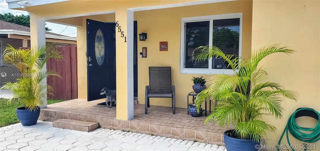 6551 SW 39th Street Miami FL 33155