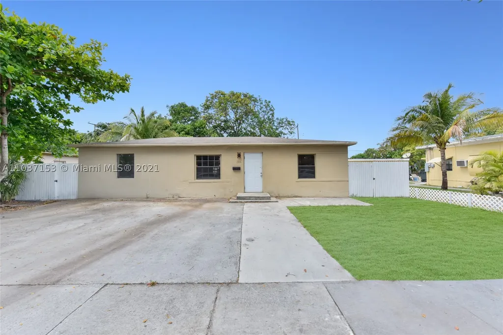 305 NW 135th Street North Miami FL 33168