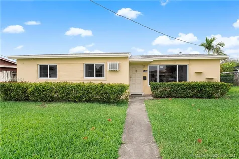 1400 SW 90th Avenue Miami FL 33174