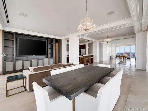 800 S Pointe Drive Miami Beach FL 33139