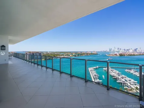800 S Pointe Drive Miami Beach FL 33139