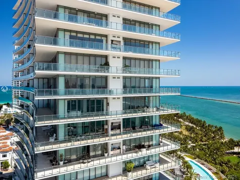 800 S Pointe Drive Miami Beach FL 33139