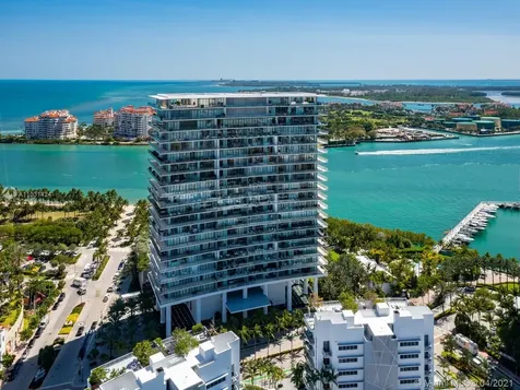 800 S Pointe Drive Miami Beach FL 33139