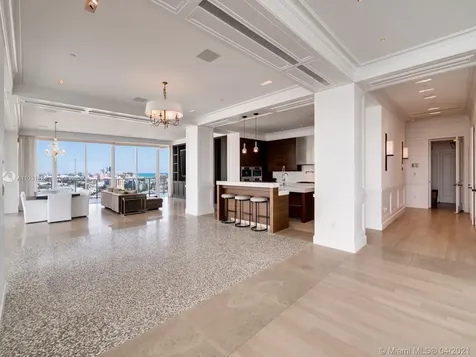 800 S Pointe Drive Miami Beach FL 33139