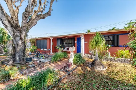 11171 SW 64th Street Miami FL 33173