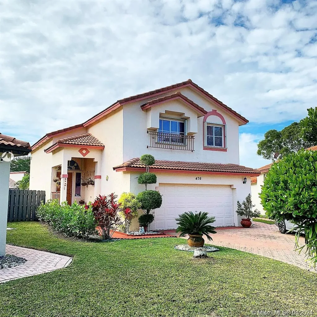 476 Lakeside Circle Sunrise FL 33326