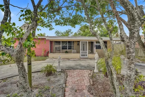 1944 NE 2nd Avenue Pompano Beach FL 33060