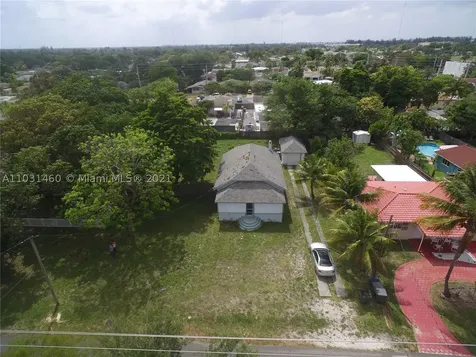 120 SW 1st Avenue Hallandale Beach FL 33009