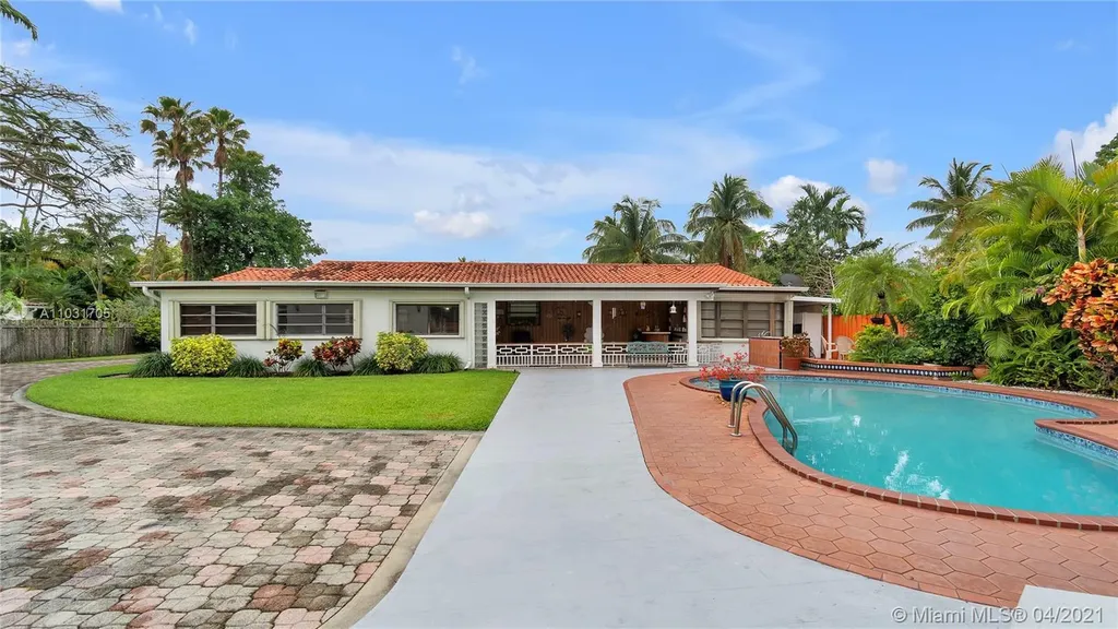 5821 SW 52nd Terrace Miami FL 33155