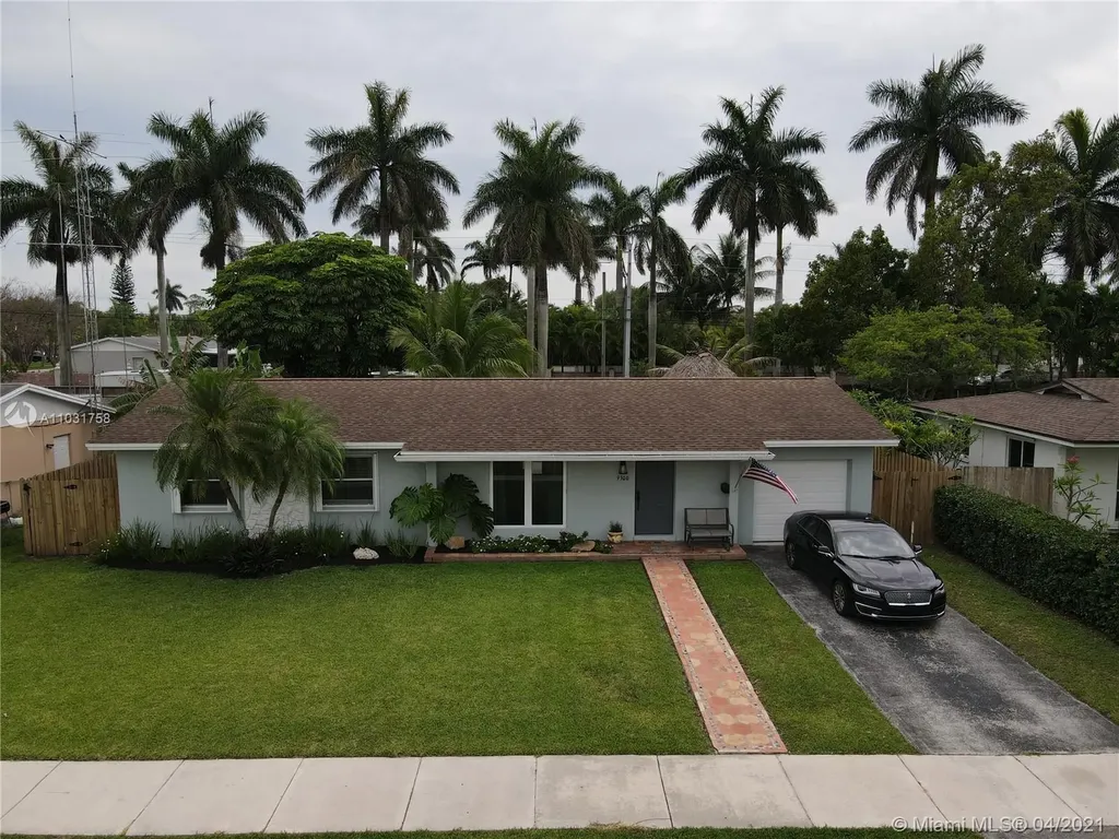 9300 SW 183rd Terrace Palmetto Bay FL 33157