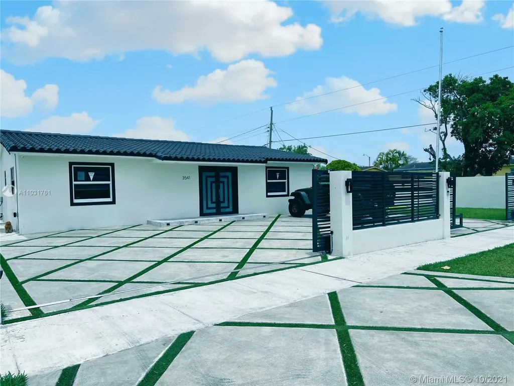 3541 SW 105th Court Miami FL 33165