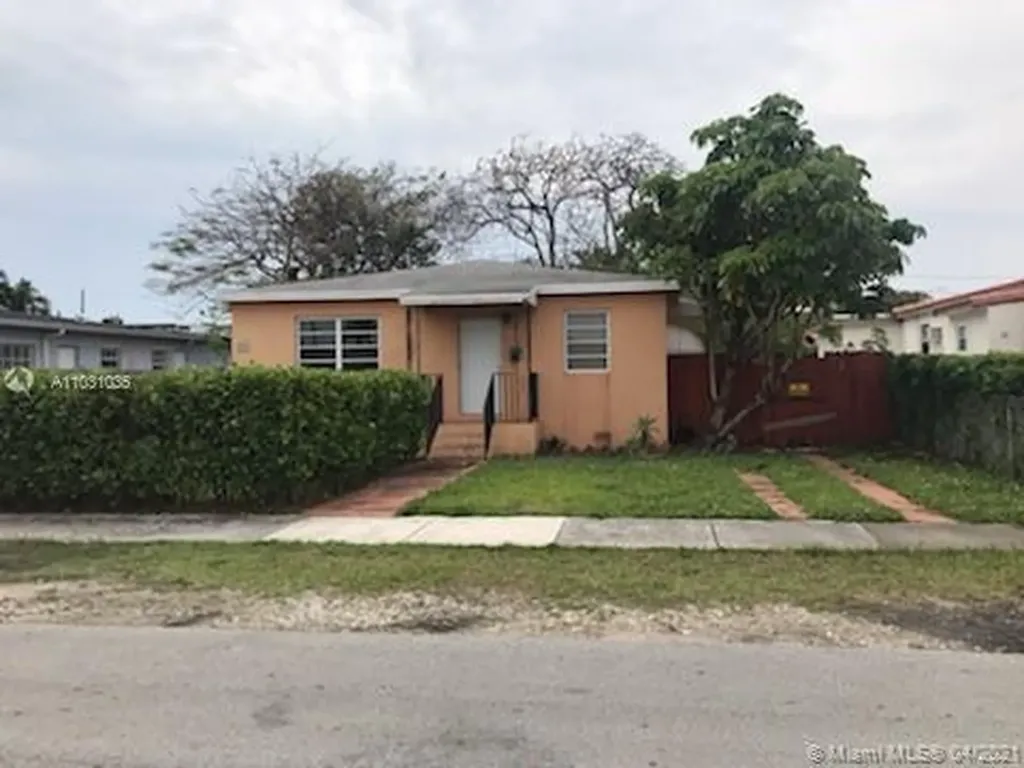 3320 SW 26th Street Miami FL 33133