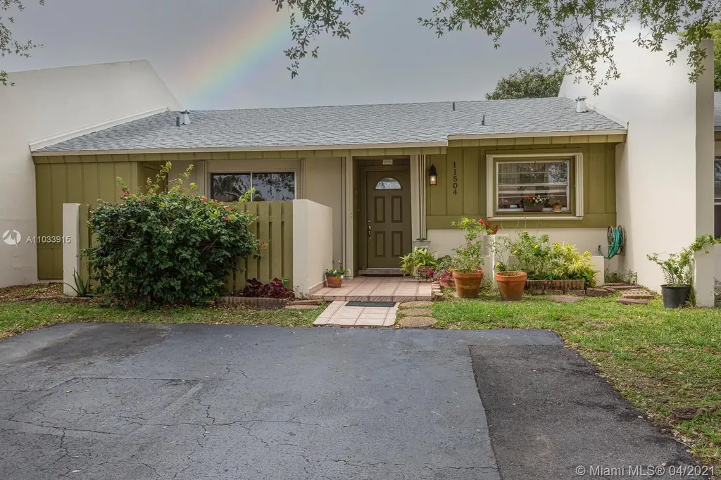 11504 SW 124th Court Miami FL 33186