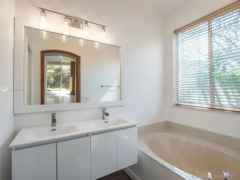 967 Golden Cane Drive Weston FL 33327